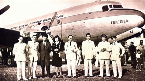 Primer vuelo comercial La hazaña que transformó la aviación