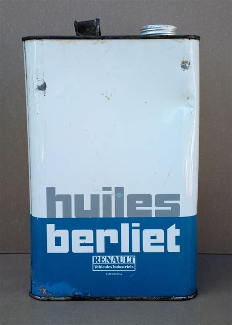 Bidon Huiles Berliet Renault Vi Mv Mus E De La Station Service Et De