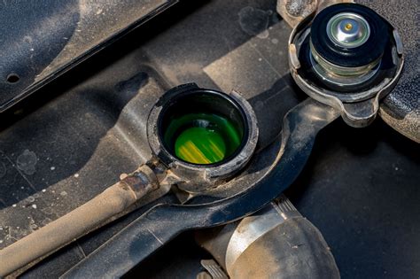 Qu Le Ocurre Al Carro Si Hay Aceite En El L Quido Refrigerante