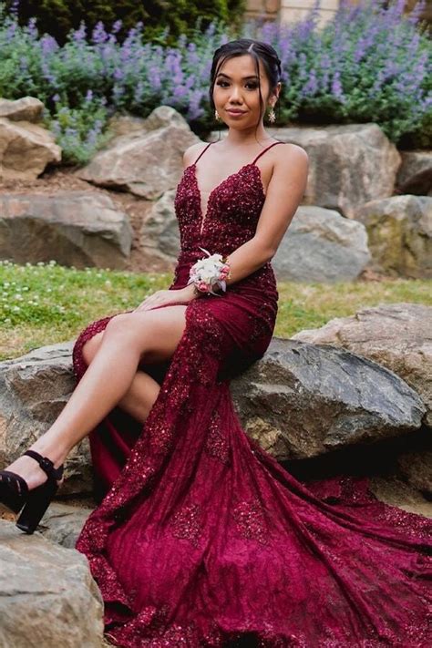 Mermaid Slit Prom Dress With Appliques Stunning Burgundy Spaghetti S