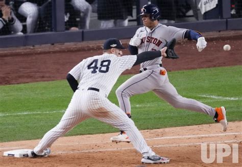 Photo Houston Astros Against New York Yankees Alcs Game Four In New