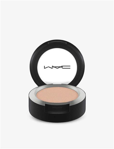 MAC COSMETICS Powder Kiss Soft Matte Eye Shadow 1 5g Editorialist