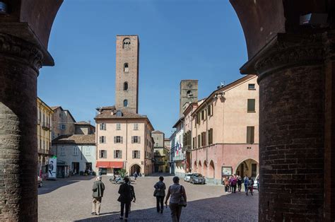 Piémont Alba Duomo Alba claude Hodez Flickr