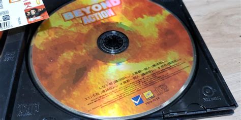 早期版 Beyond Action 附側紙 Cd碟 98 年 出版 正版碟 興趣及遊戲 音樂樂器 And 配件 音樂與媒體 Cd 及