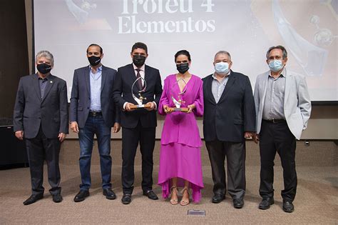 FIEC é uma das instituições homenageadas pelo Sindquímica CE durante o