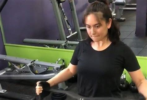 'Para hindi mapalitan': Netizens react to Yen Santos' trending workout video | Philstar.com