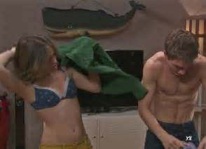 Naked Elena Tarrats In Familia