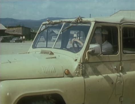 IMCDb Org 1980 UAZ 469 In Gryadushchemu Veku 1985