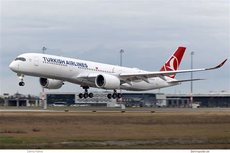 Turkish Airlines Airbus A350 900 Berlin Spotterde