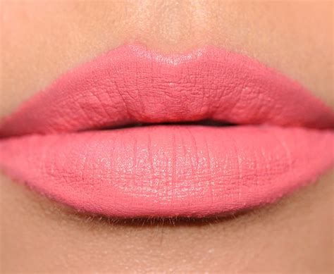 Sneak Peek MAC Flamingo Park Lipsticks Cremesheen Glasses Photos