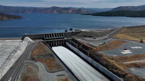 Miracle Water Year In California Rain Snow Put State S Reservoirs At 128 Of Historical