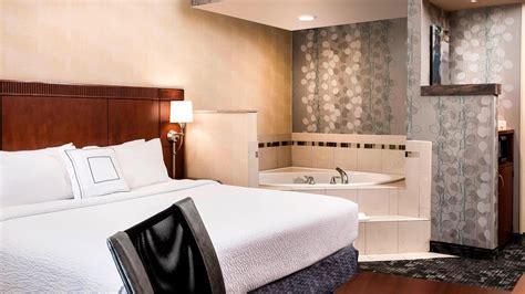 Rooms at Courtyard By Marriott Kansas City Shawnee | Marriott Bonvoy