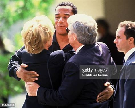 14 Nicole Simpson Funeral Stock Photos, High-Res Pictures, and Images ...