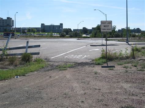 Right Lane Must Turn Right Road To Nowhere Colorado State Flickr