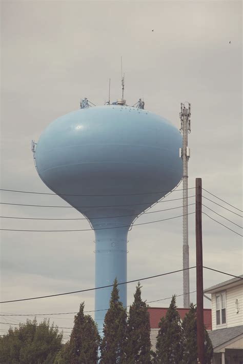 36365 Blue Water Tower I Have A Feeling I Might End Up Flickr