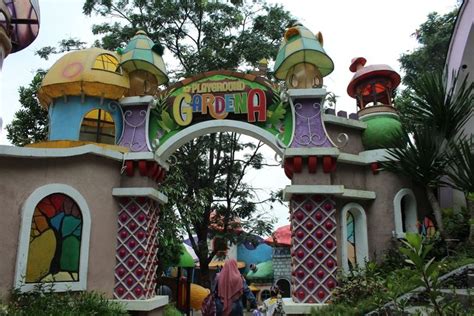 Famoso Garden Bandung Harga Tiket Jam Buka Dan Daya Tarik