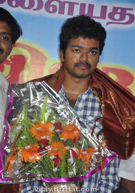 Vijay Birthday Celebration With Fans stills (34) – BizHat.com