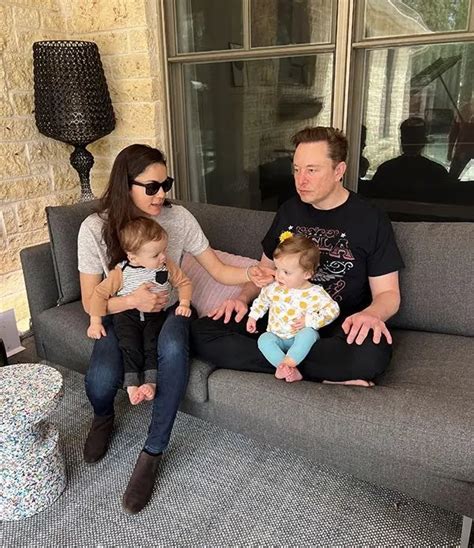 First photo emerges of Elon Musk and his baby twins with Neuralink ...