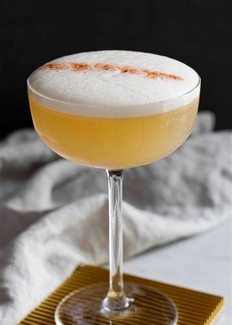 Whiskey Sour Cocktail Recipe