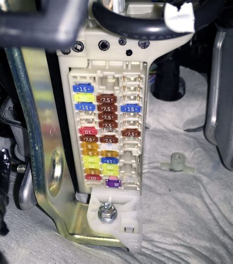 Fuse Box Diagram Toyota Yaris Vitz 2011 2019 Relay With Assignment