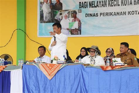 Sebanyak 522 Nelayan Di Pulau Buluh Batam Terima Kartu BPJS