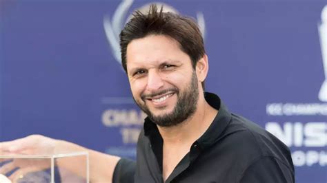 Aus Vs Pak Shahid Afridi Takes A Dig At Babar Azam For Cowardice In