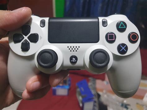 PS4 Controller(White) - ORIGINAL!!!, Video Gaming, Video Game Consoles ...