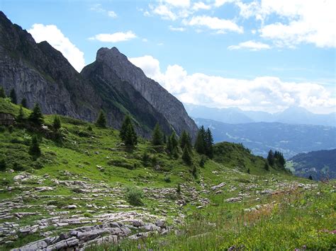 Visit Samoëns: 2024 Travel Guide for Samoëns, Auvergne-Rhône-Alpes ...