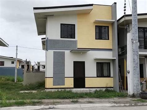 RFO Preselling Single Attached House Near SM Robinsons Sta Rosa