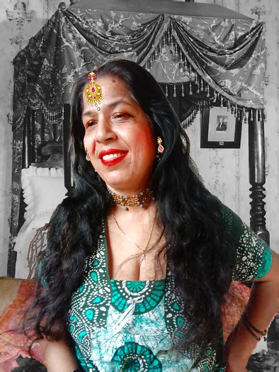 Hamar Bhauji Nude Photos