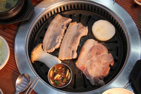 제주 남원 흑돼지 맛집 황토숙성이라 더 특별한 곳