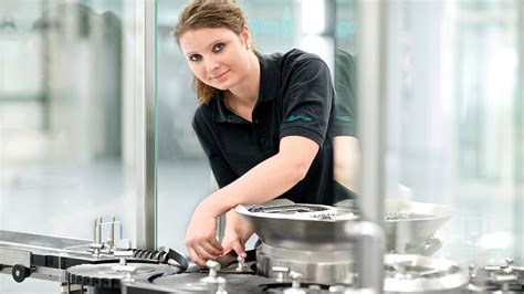 Downloads Employees | Current Pictures, Videos and Document