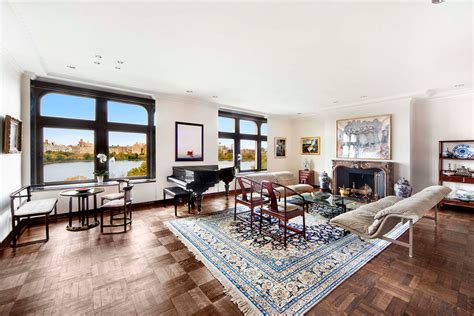 A 10-Room Manhattan Apartment With an Enviable Fifth Avenue Location - Mansion Global