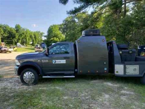 Ram 5500 Hot Shot W Sleeper Hotshot Rig Ready To Go Used Classic Cars