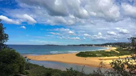 North Narrabeen Beach + Rock Pool - With Kids North Narrabeen Beach ...