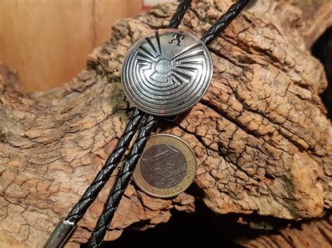 Bolo Tie Western Tie Man In The Maze Labyrinth Ov Gem