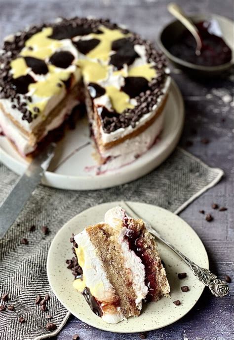 Veganer Kuhflecken Naked Cake Von Januar Bis Dezember