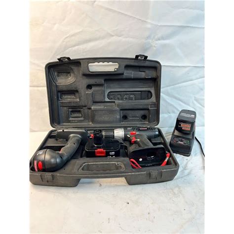 Craftsman Cordless Drilldriver And Craftsman Flashlight 1 Charger And 2 Batteries In Case