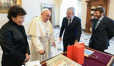 Collboni Presenta Al Papa Los Planes Para El Monasterio De Montserrat Y