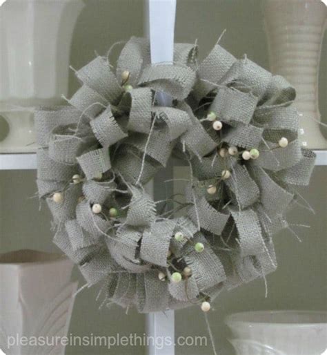 Burlap Wreath - KnockOffDecor.com