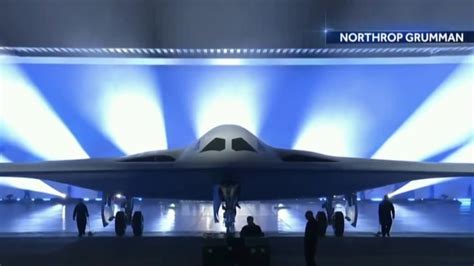 Pentagon unveils new stealth bomber plane