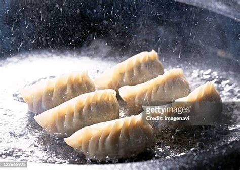 Evaporating Dish Photos And Premium High Res Pictures Getty Images