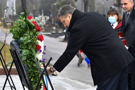 Plenkovi Pola E Vijenac Na Grob Franje Tu Mana Znao Je Prepoznati