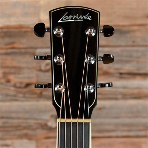 Larrivee L-09 Natural 2009 – Chicago Music Exchange