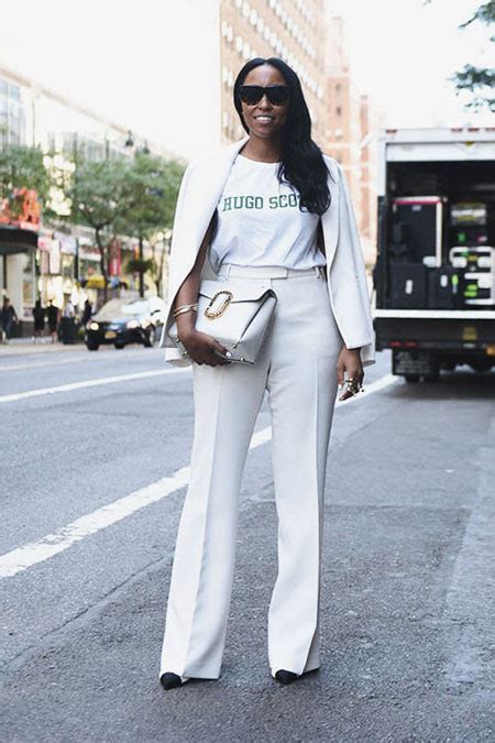 The 25 Most Stylish White T-Shirt Outfits | Lovika