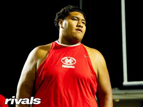 2025 three-star California OT Peter Langi talks Tennessee offer, new ...