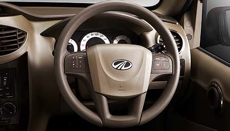 Mahindra Xylo Interior Tilt steering