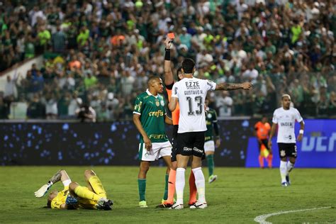 Palmeiras E Corinthians T M Quatro Jogadores Lesionados Ap S Cl Ssico