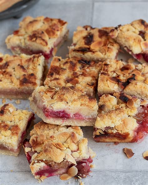 Easy Rhubarb Streusel Cake Seitan Is My Motor