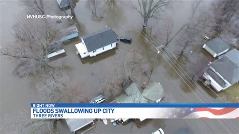 Several Three Rivers homes under evacuation because of flooding | WWMT